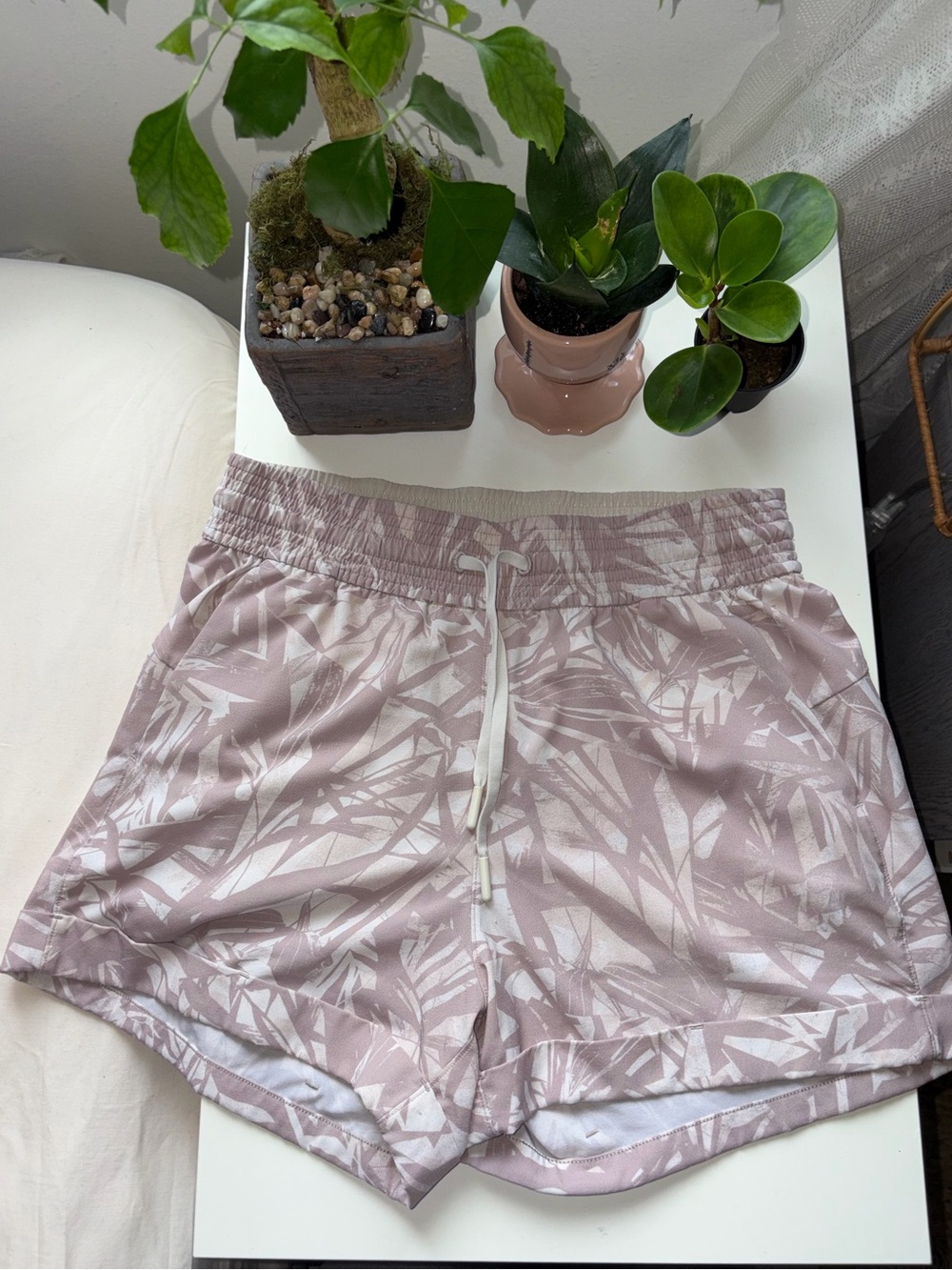 Lululemon Spring Break Away Shorts